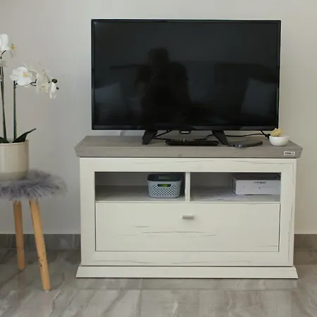 Marot Apartment